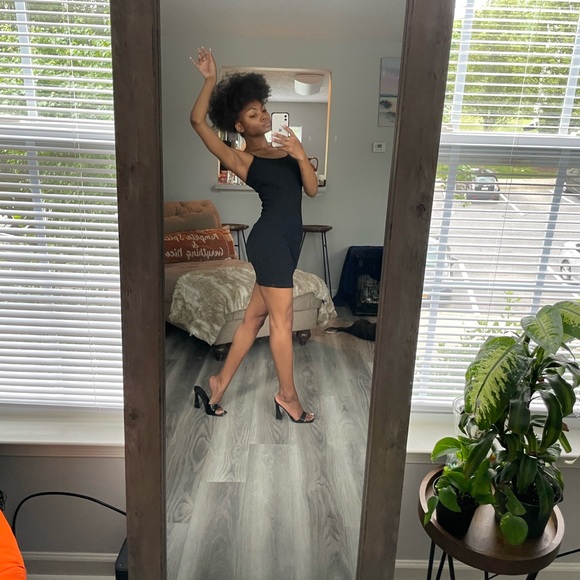 Black MIDI Bodycon Dress - Picture 8 of 12